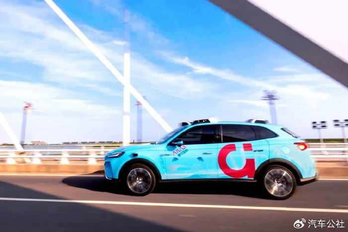 Robotaxi驶向未来，方向盘消失后的社会变革图景
