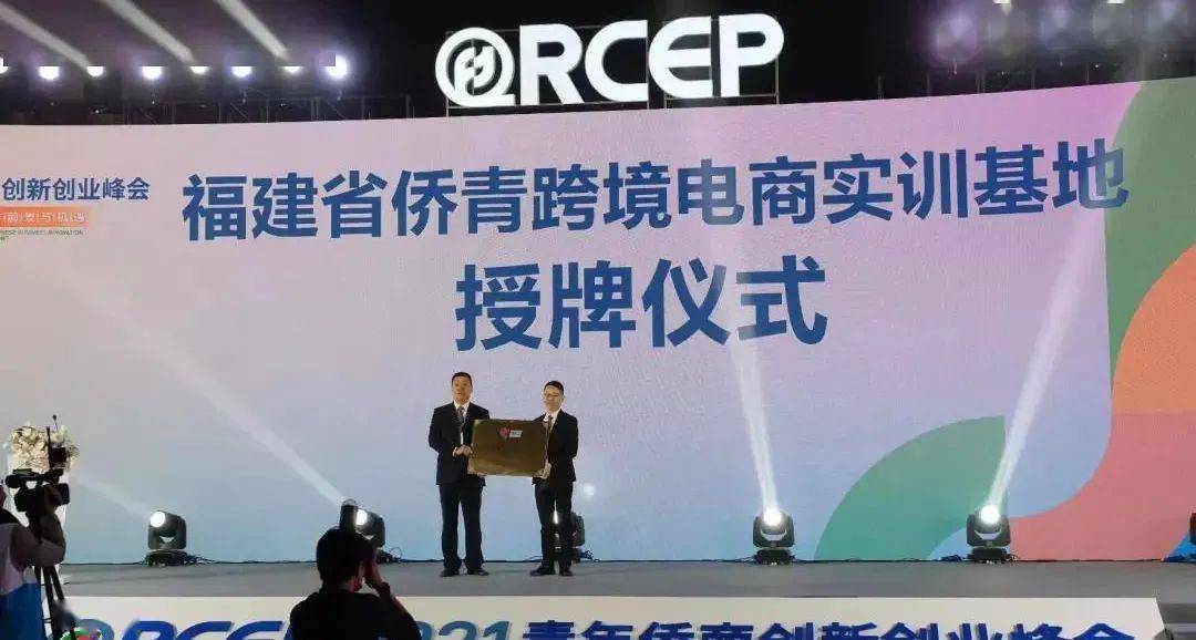 深圳新星巨幅震荡17.37%一场市场情绪的极限拉扯