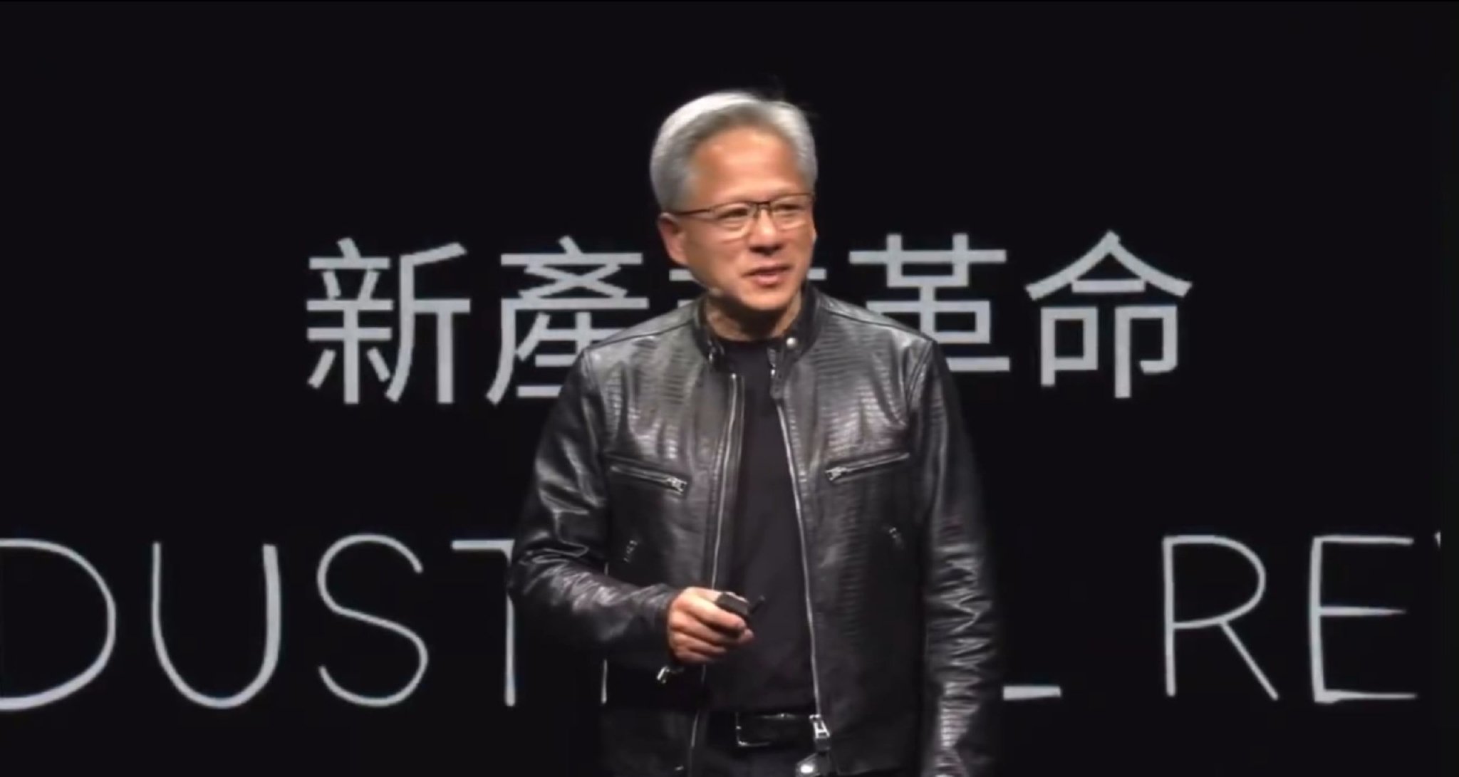 黄仁勋的新烦恼，当供不应求成为一种昂贵的代价