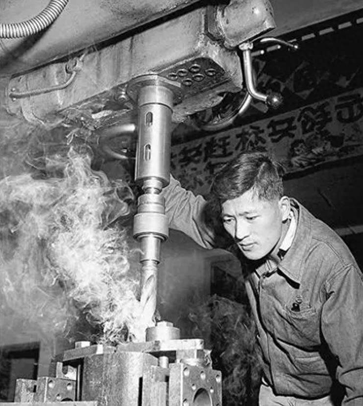 葛兴福,在车间里写诗的德国匠人 葛兴福,在车间里写诗的德国匠人