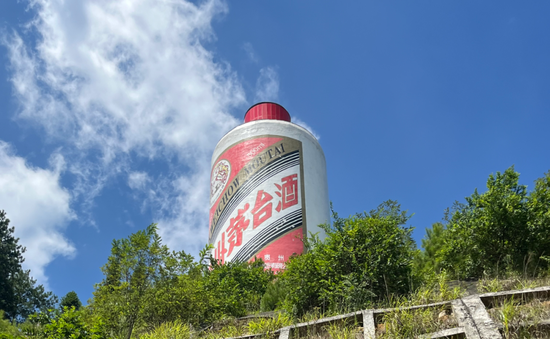30亿至60亿回购彰显信心，贵州茅台的护城河与长期主义