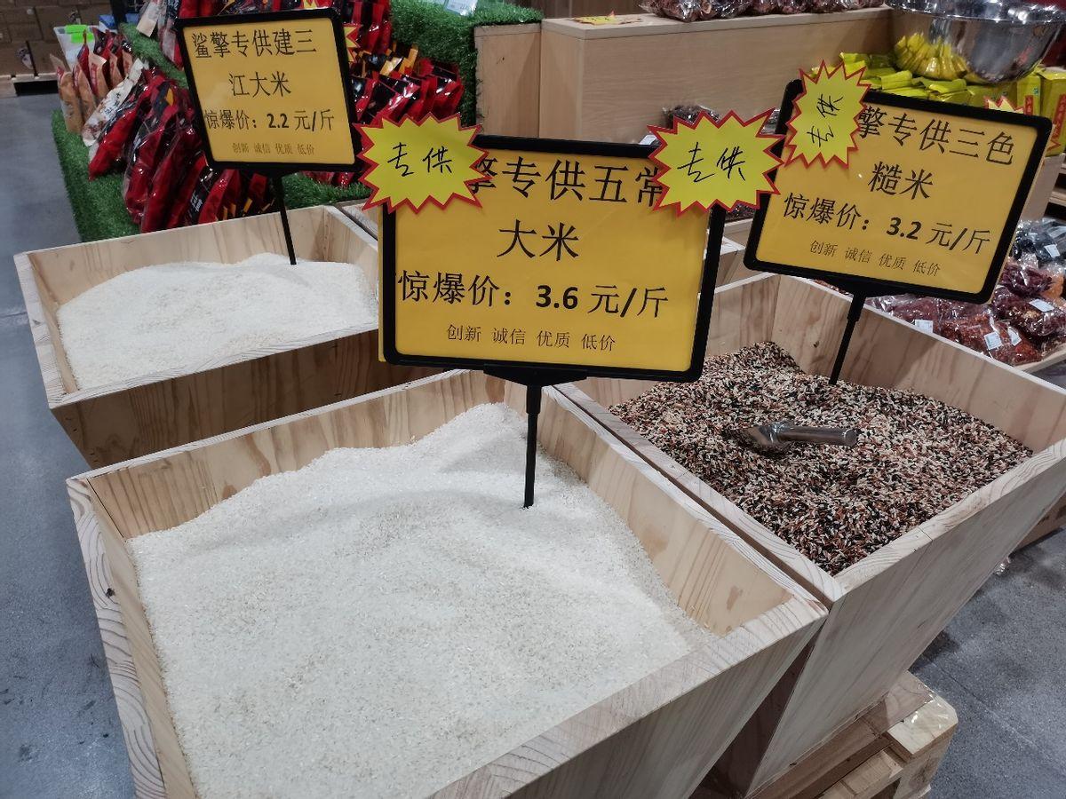 小米份额称王，是价格屠夫的狂欢，还是技术普惠的胜利？