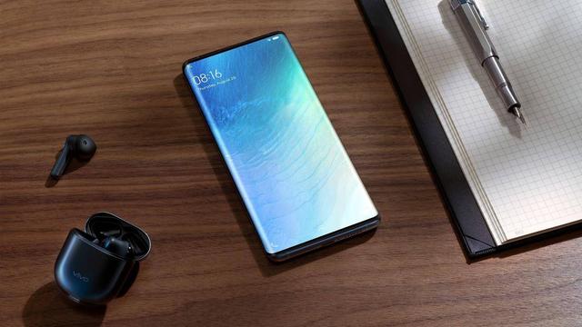 ThinkPhone，不止是一部手机，更是你思维的无界延伸