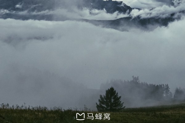两个人的河流