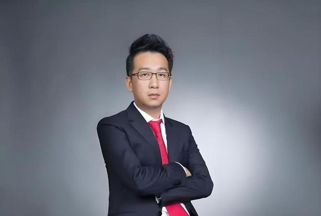 在周期的迷雾中，点亮一盏逻辑的灯—洪灏的宏观叙事