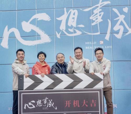 快讯时代，在倍速流转中，我们如何打捞真相与温情？