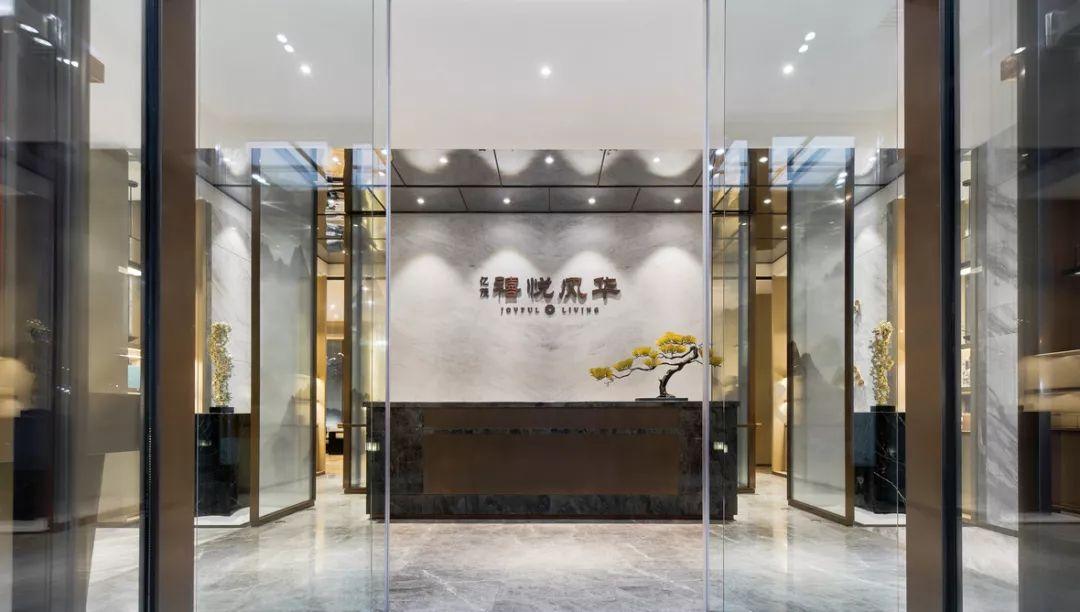 这其实是一个非常有深度、有陷阱，甚至带点哲学意味的问题。让我来尝试解构一下