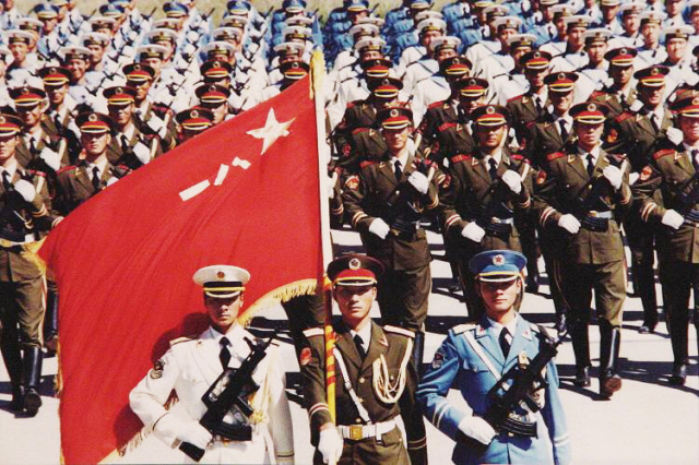 为军队遂行作战，铸就钢铁长城的时代考卷