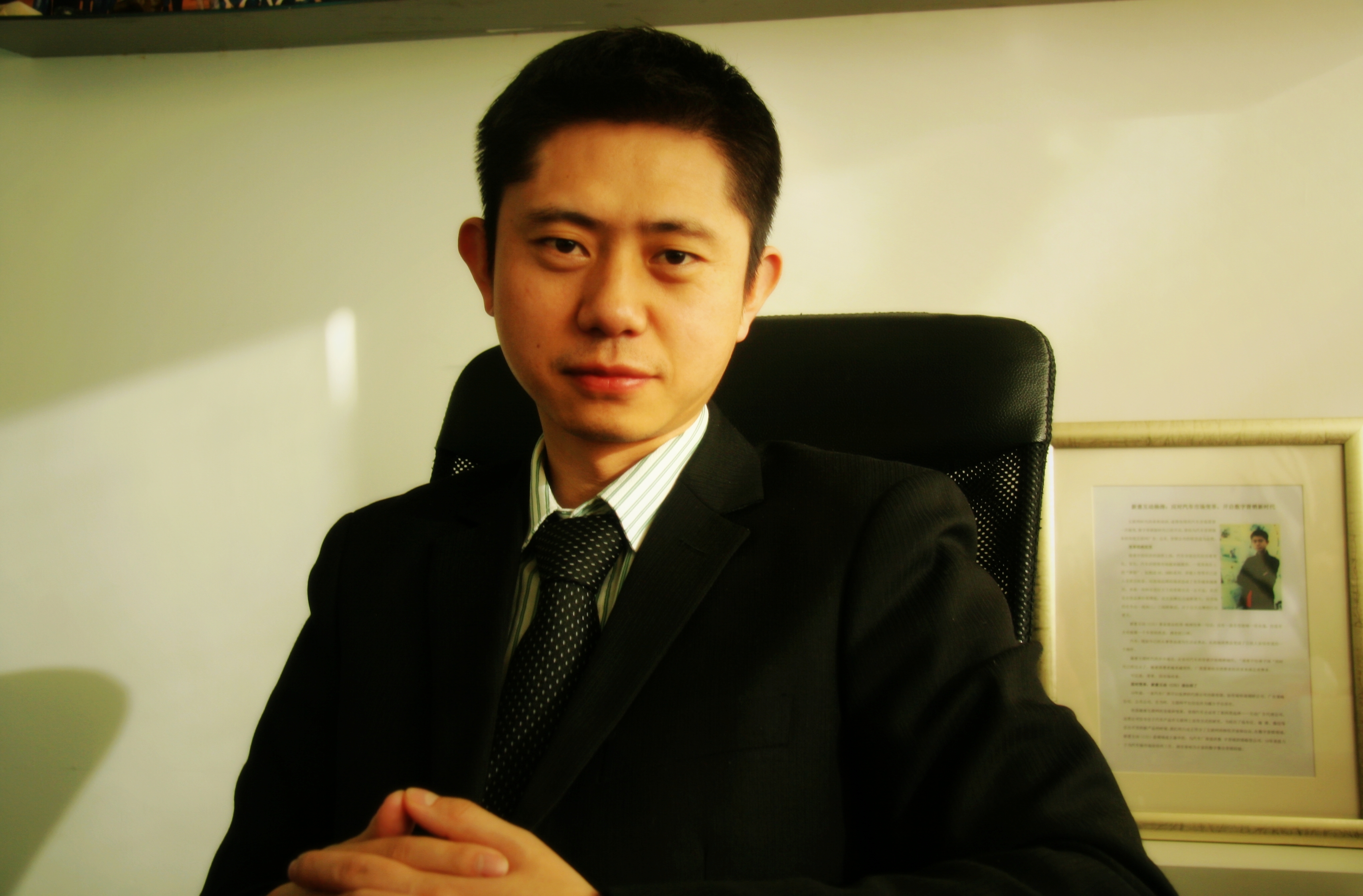 杨涛的两次沉默