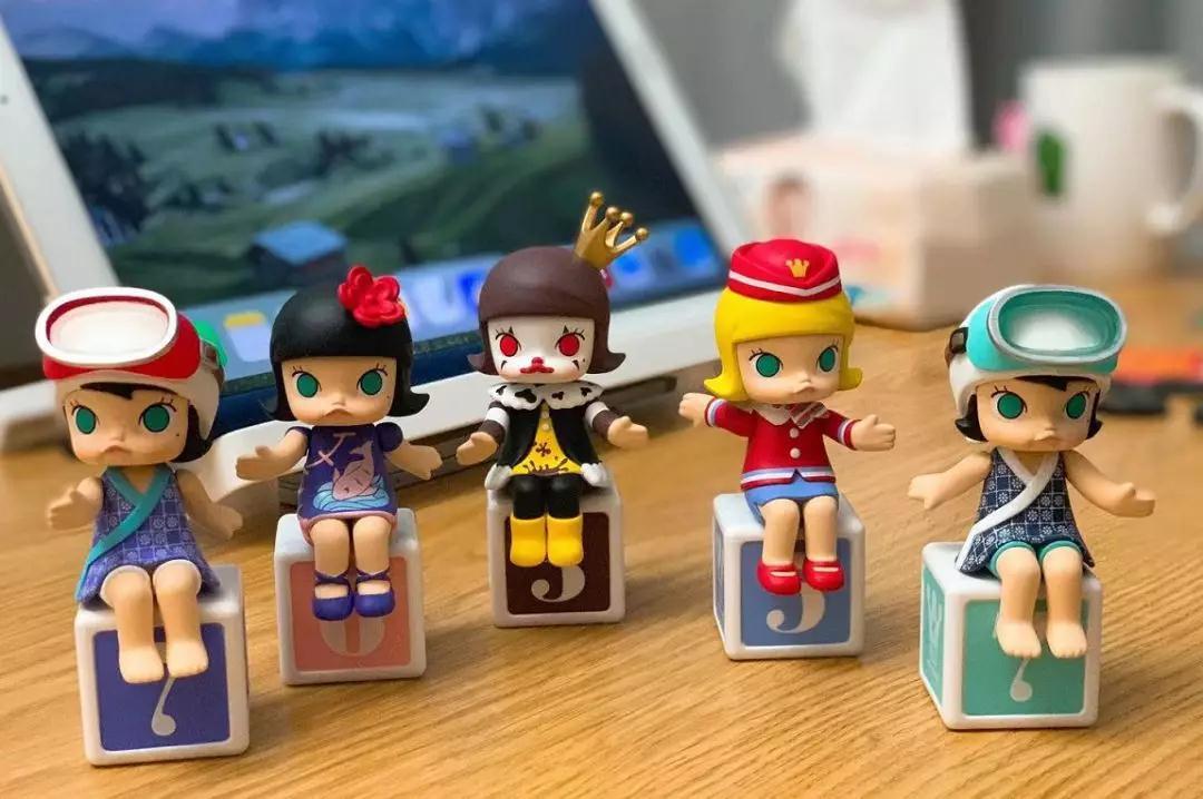 当LABUBU成为矿机,一场币圈与潮玩圈的魔幻现实主义共振 当LABUBU成为矿机,一场币圈与潮玩圈的魔幻现实主义共振