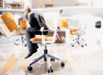 那位总是最后一个离开办公室的人