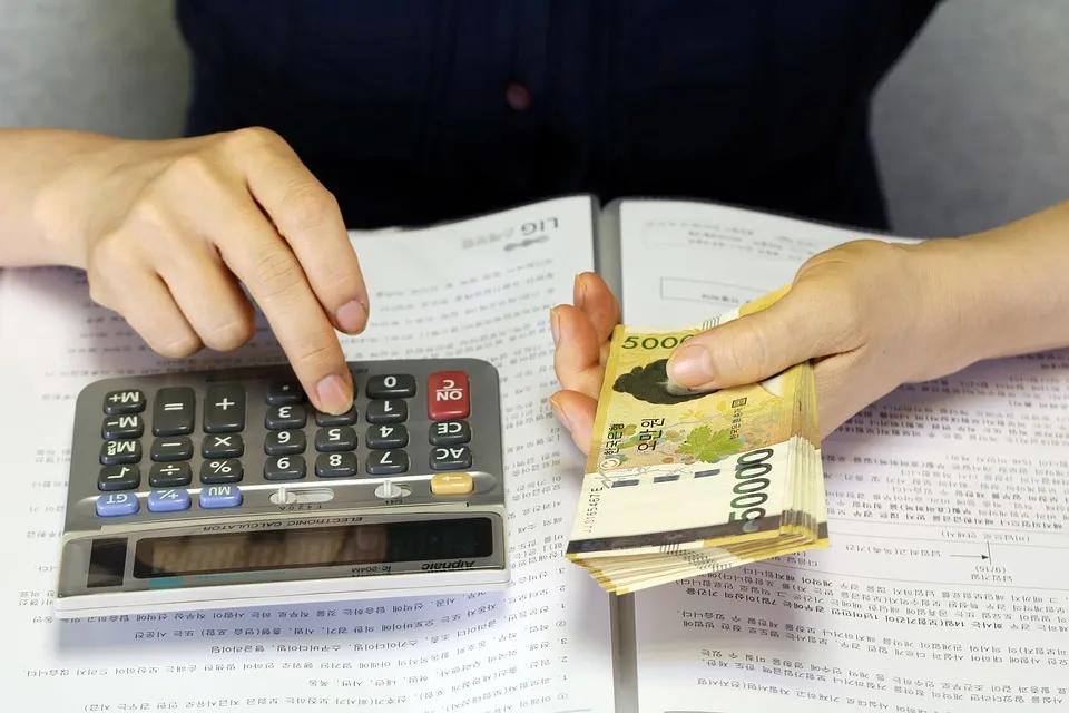 经营质量隐忧浮现，当增长叙事撞上资产负债表